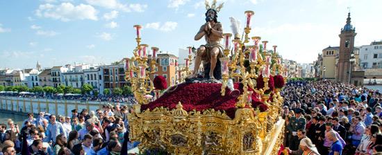 semana santa sevilla 38803994 istock3.jpg 369272544