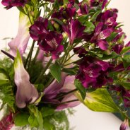 Purple Alstroemeria bouquet by Pauline Brouwer - photo Flower Factor
