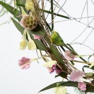 tafeldecoratie van gerecyclede materialen - Chantal Vollenbroek - Flower Factor