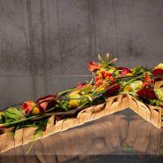 rouwwerkinspiratie kruis - Pim van den Akker - Flower Factor