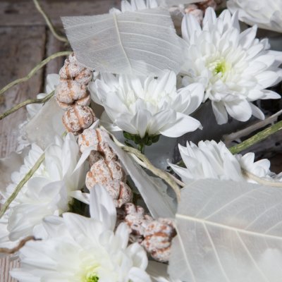 Witte rouwkrans