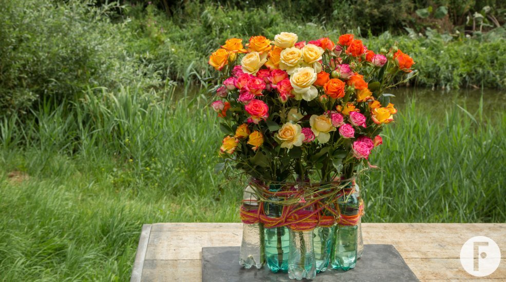 Recycle design with spray roses