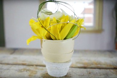Elegant Easter design in ostrich egg