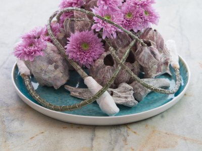 Floral composition met Chrysant ' Romance'