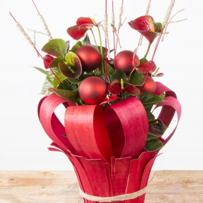 Potted arrangement with Anthuriums