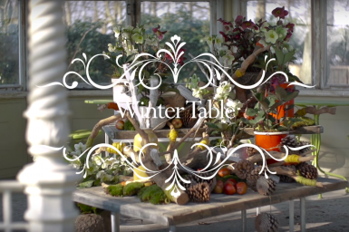 Wintertafel met Helleborus 