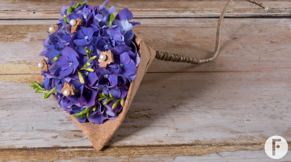 blue wedding bouquet Pim van den Akker