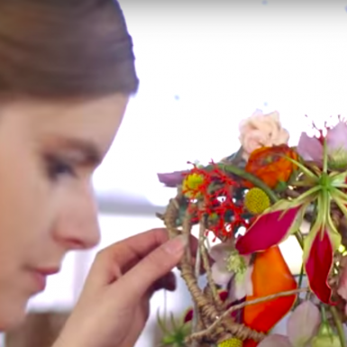 Hanneke Frankema creates a colorful bridal bouqet